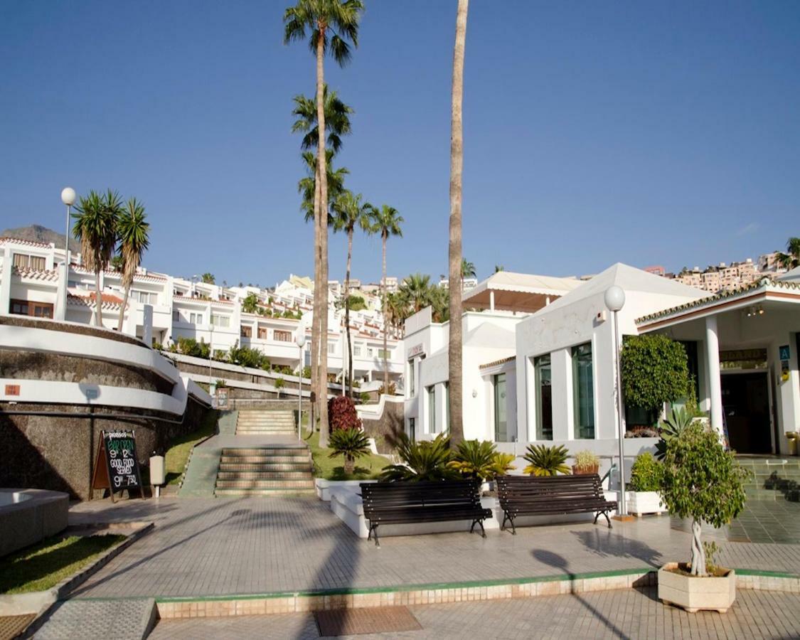 Island Village Costa Adeje  Buitenkant foto